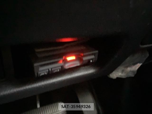 Nissan ELGRAND 2010-02 8848886-25