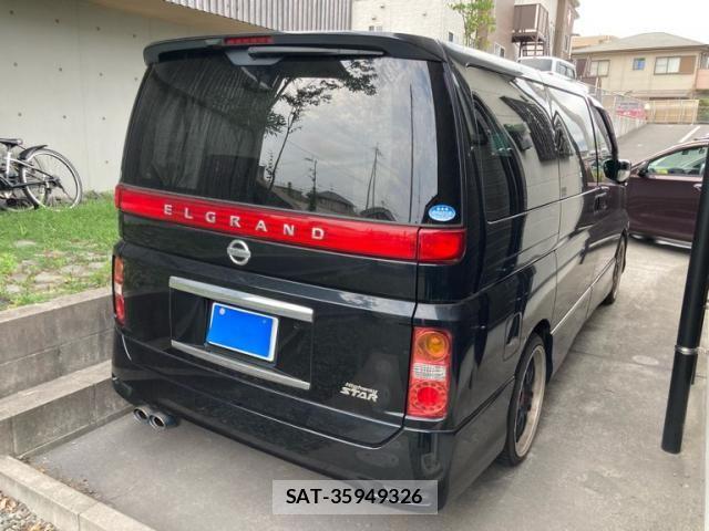 Nissan ELGRAND 2010-02 8848886-3