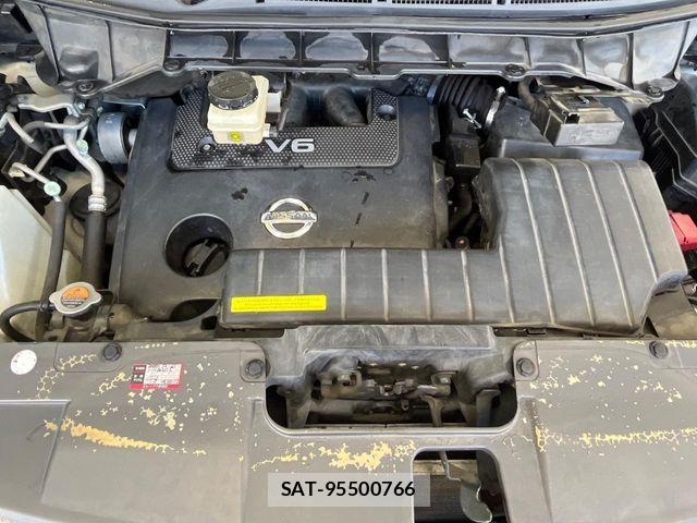 Nissan ELGRAND 2012-03 8848881-19
