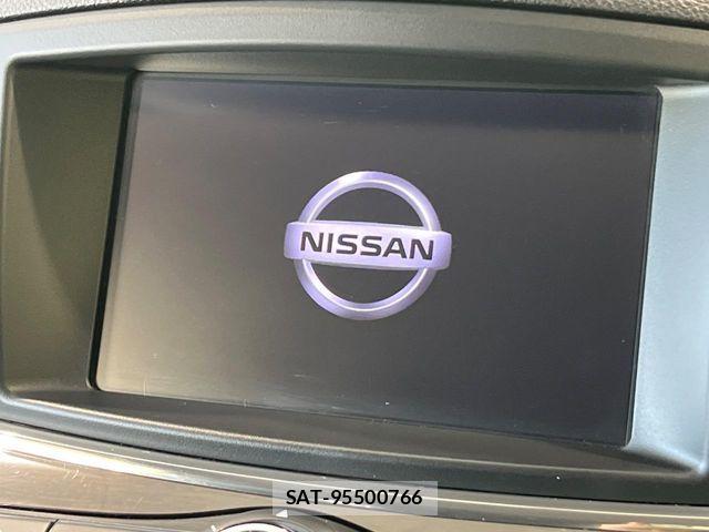 Nissan ELGRAND 2012-03 8848881-4