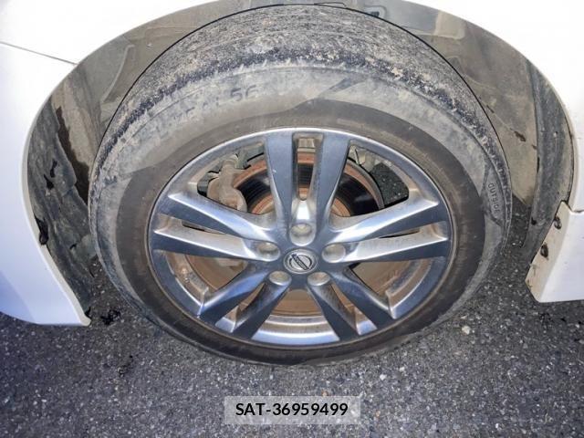 Nissan ELGRAND 2011-06 8848892-6