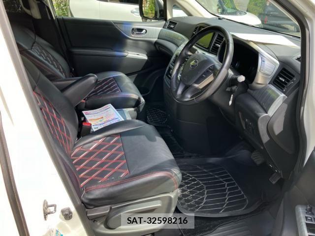 Nissan ELGRAND 2015-09 8848883-10