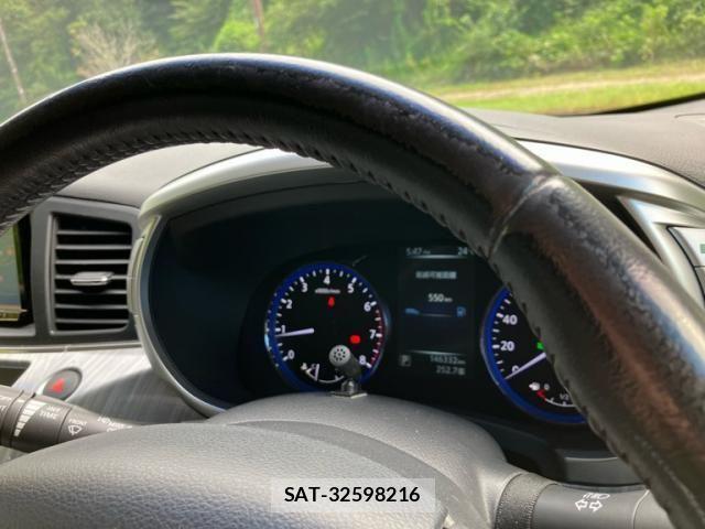 Nissan ELGRAND 2015-09 8848883-21