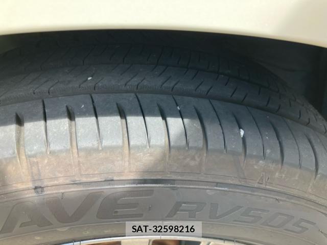 Nissan ELGRAND 2015-09 8848883-7