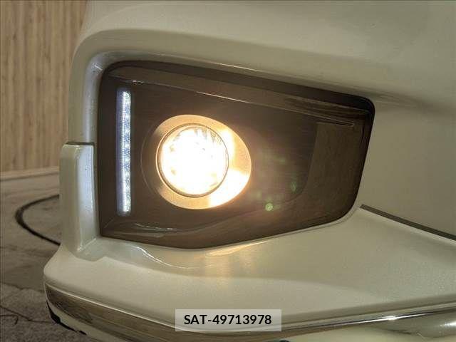 Nissan ELGRAND 2023-07 8870934-15