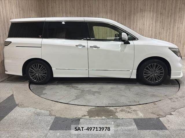 Nissan ELGRAND 2023-07 8870934-19