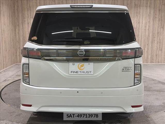 Nissan ELGRAND 2023-07 8870934-21
