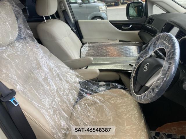 Nissan ELGRAND 2011-09 8870940-10