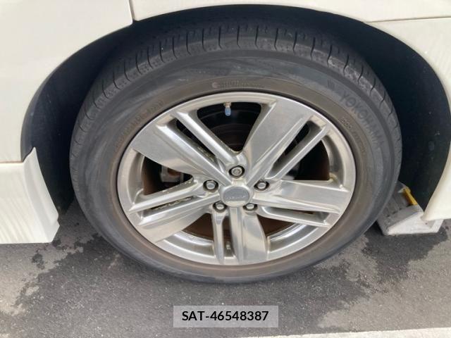 Nissan ELGRAND 2011-09 8870940-5
