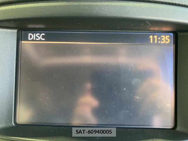 Nissan ELGRAND 2018-01 8870935-9
