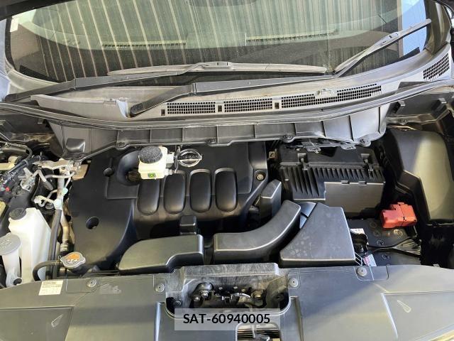 Nissan ELGRAND 2018-01 8870935-17