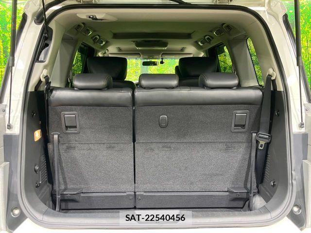 Nissan ELGRAND 2016-03 8870936-10