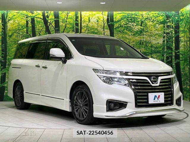 Nissan ELGRAND 2016-03 8870936-15
