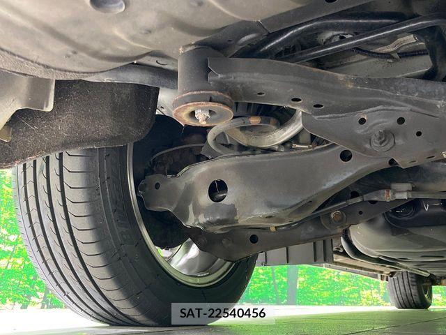 Nissan ELGRAND 2016-03 8870936-19