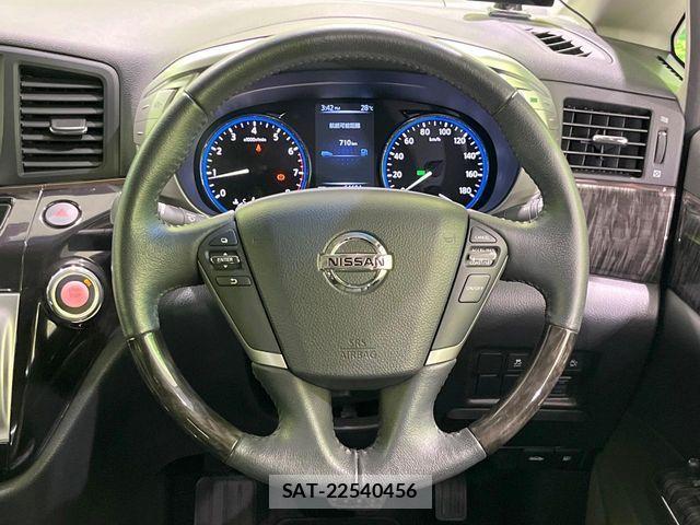 Nissan ELGRAND 2016-03 8870936-6