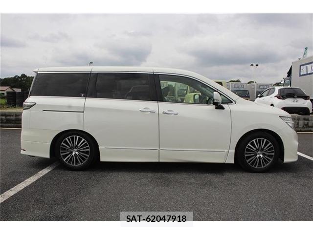 Nissan ELGRAND 2015-07 8870938-10