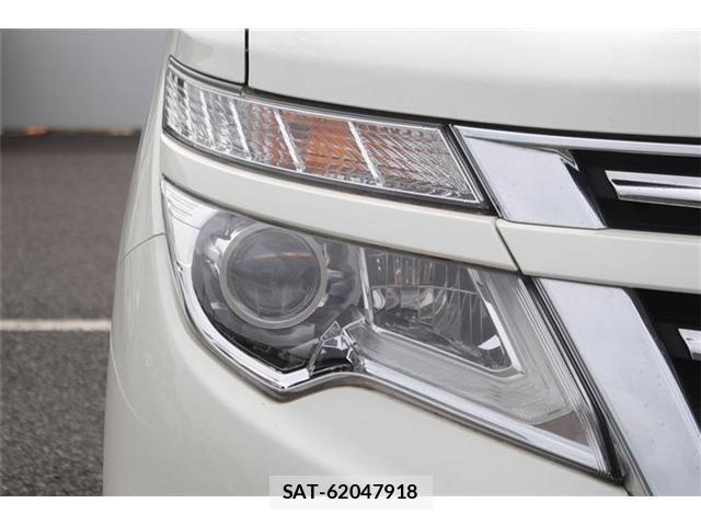 Nissan ELGRAND 2015-07 8870938-13