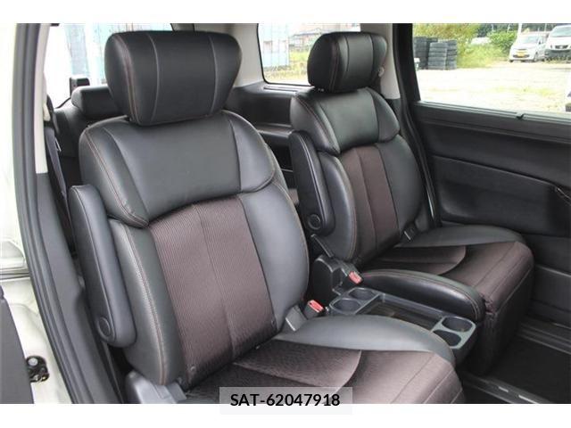 Nissan ELGRAND 2015-07 8870938-19