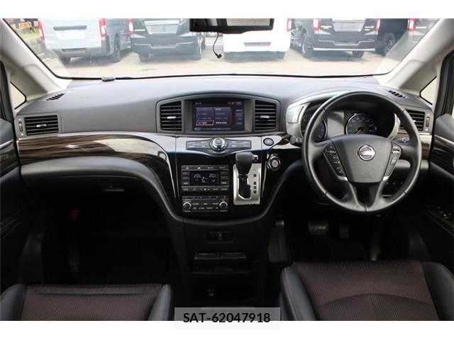 Nissan ELGRAND 2015-07 8870938-21