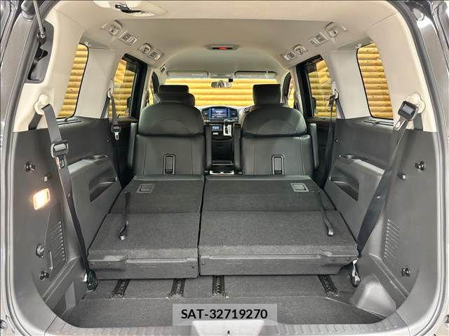 Nissan ELGRAND 2016-07 8870939-12
