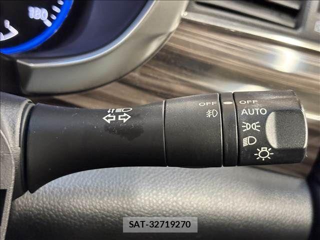 Nissan ELGRAND 2016-07 8870939-7