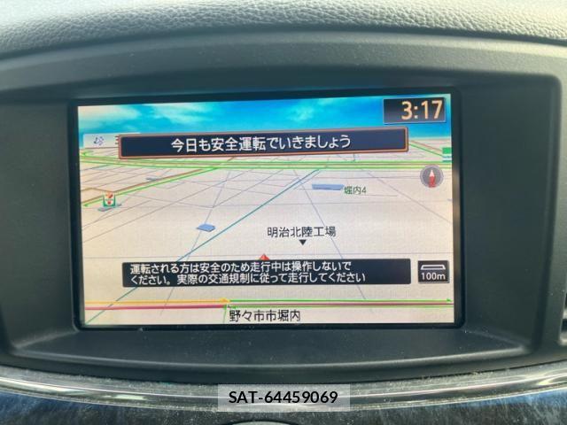 Nissan ELGRAND 2012-02 8870943-18