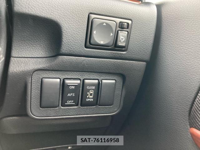 Nissan ELGRAND 2006-07 8879628-18