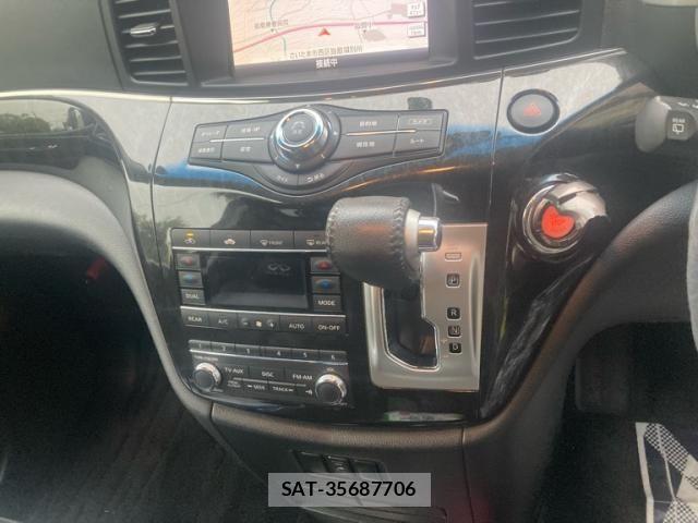 Nissan ELGRAND 2011-11 8879627-14