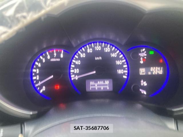 Nissan ELGRAND 2011-11 8879627-19