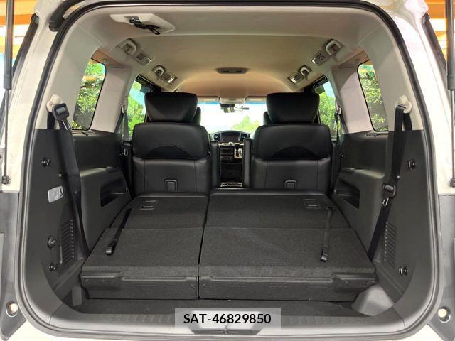 Nissan ELGRAND 2020-02 8879613-10