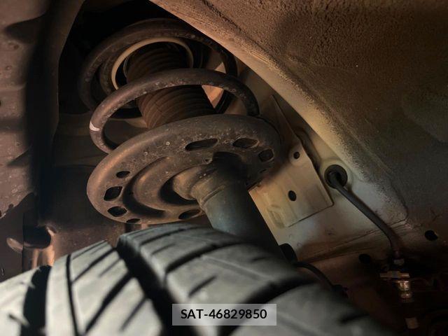 Nissan ELGRAND 2020-02 8879613-19
