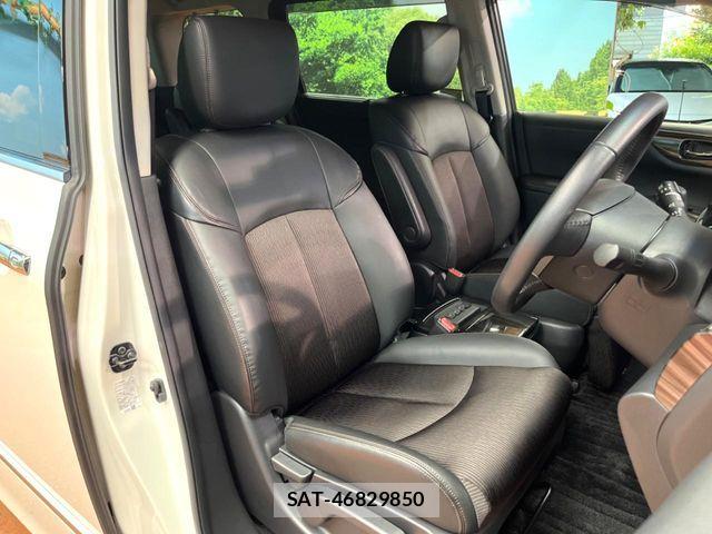 Nissan ELGRAND 2020-02 8879613-7