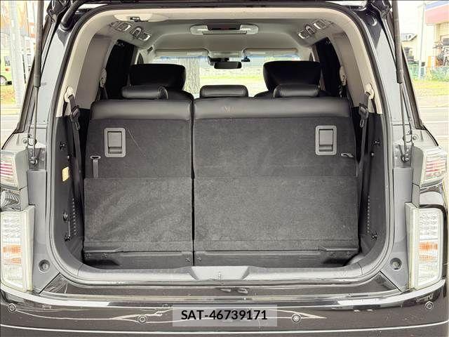 Nissan ELGRAND 2019-03 8879621-10