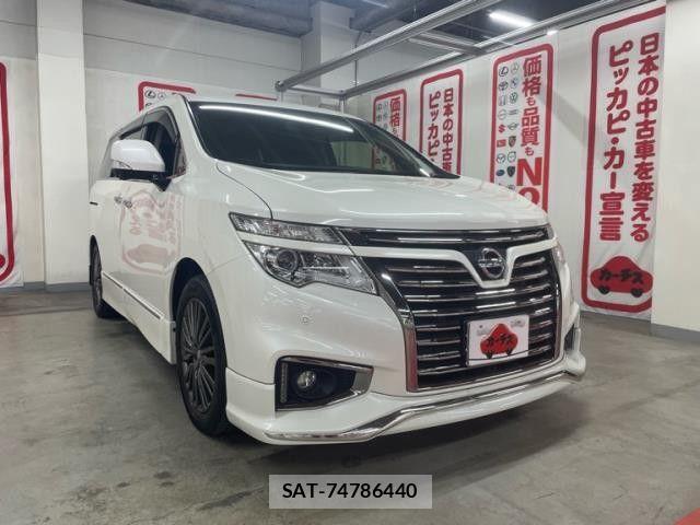 Nissan ELGRAND 2019-03 8879615-0