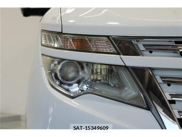 Nissan ELGRAND 2014-06 8879624-16