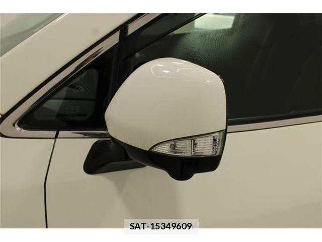 Nissan ELGRAND 2014-06 8879624-19