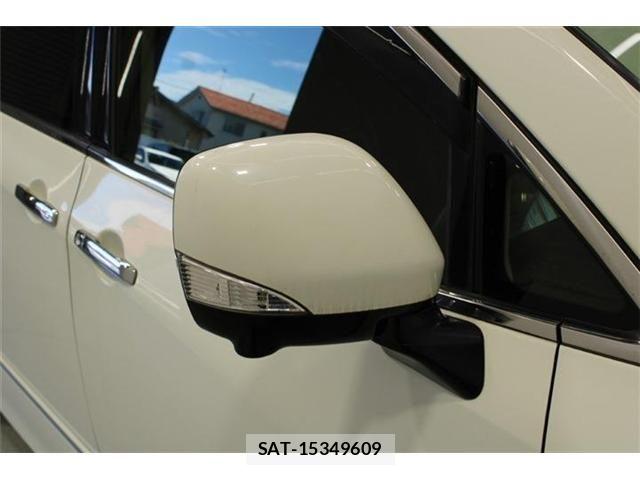 Nissan ELGRAND 2014-06 8879624-20