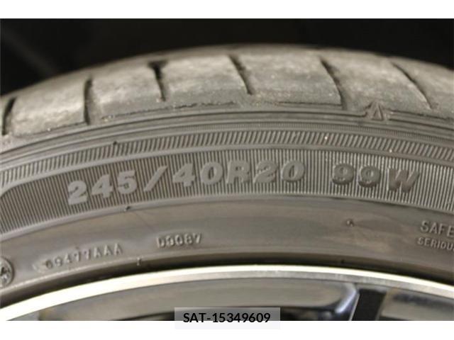 Nissan ELGRAND 2014-06 8879624-26