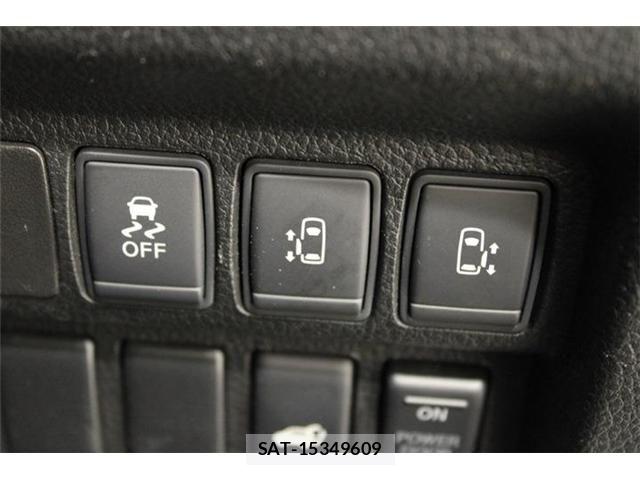 Nissan ELGRAND 2014-06 8879624-4