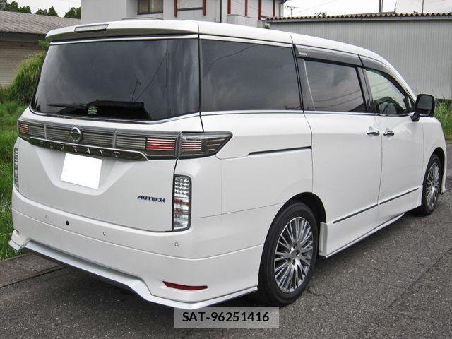 Nissan ELGRAND 2021-12 8879614-1