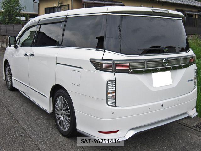 Nissan ELGRAND 2021-12 8879614-3