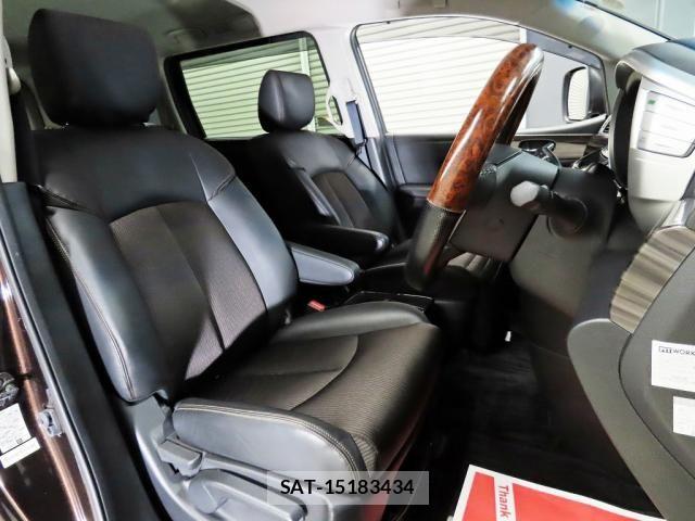 Nissan ELGRAND 2014-02 8879622-20