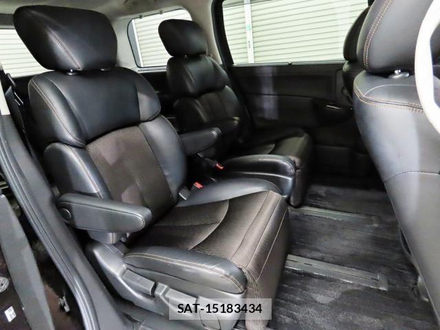 Nissan ELGRAND 2014-02 8879622-22