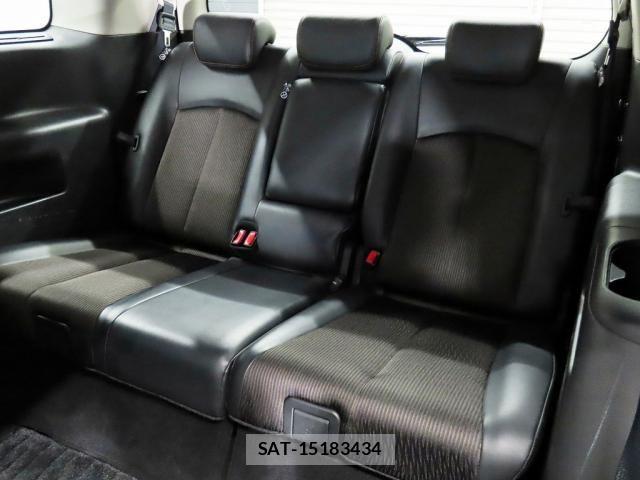Nissan ELGRAND 2014-02 8879622-25