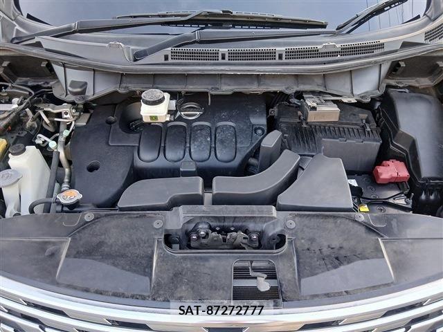 Nissan ELGRAND 2021-02 8879616-19