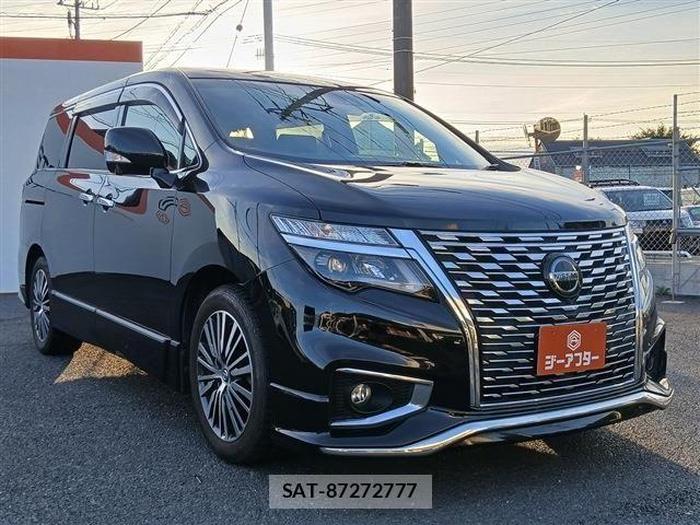 Nissan ELGRAND 2021-02 8879616-20