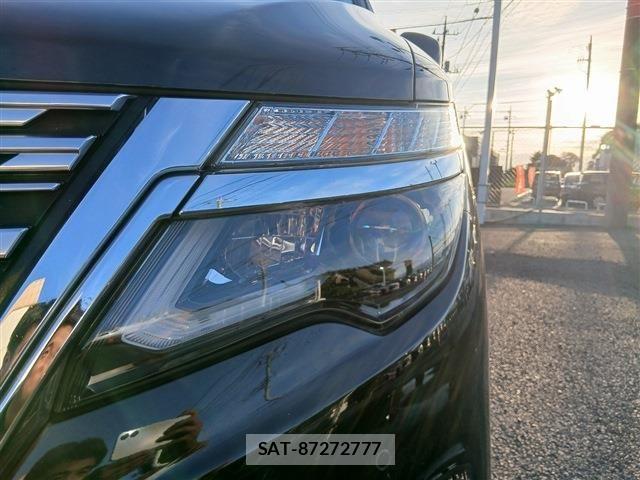 Nissan ELGRAND 2021-02 8879616-26