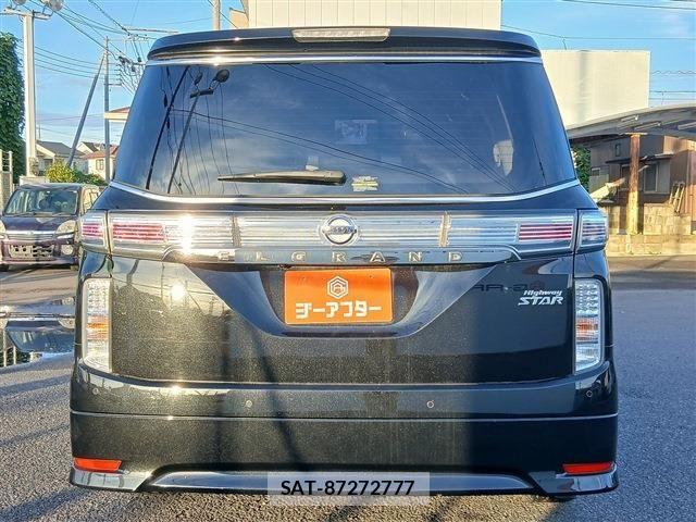 Nissan ELGRAND 2021-02 8879616-8