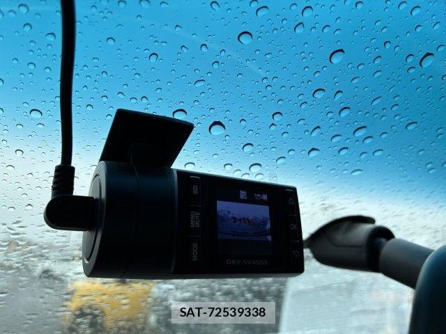 Nissan ELGRAND 2014-03 8879620-11