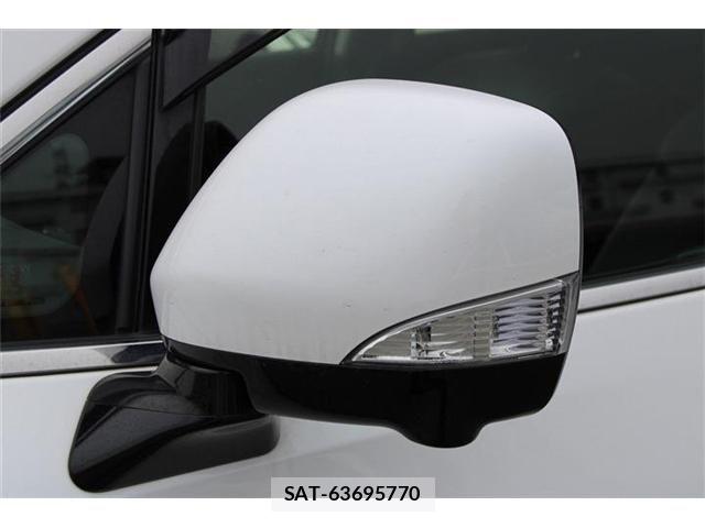 Nissan ELGRAND 2022-01 8879617-16